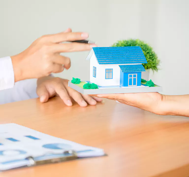 Why Choose Us to Sell a House with a Reverse Mortgage in Franklin Square, NY?